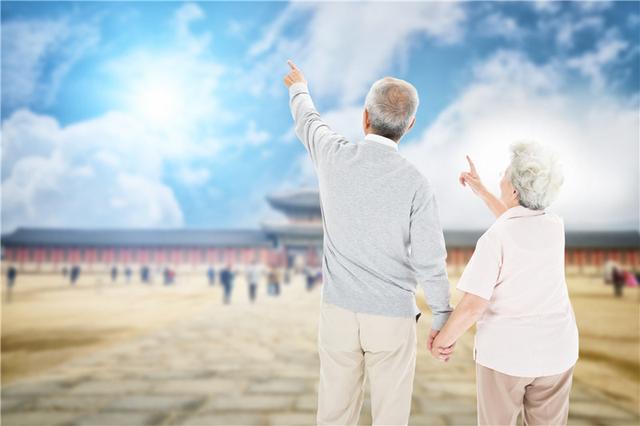 纽瑞优中老年乳铁蛋白：守住健康，做个快乐老人
